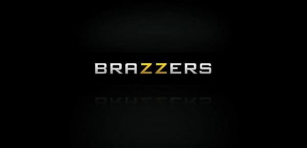  Brazzers Exxtra - (Viola Bailey, Danny D) - Danny DLife On The Road (XXX Parody) - Trailer preview